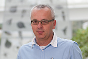 Dr. med. Alexander Nißl Dr. med. Alexander Nißl