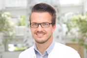 Dr. med. Frank Schütze Dr. med. Frank Schütze